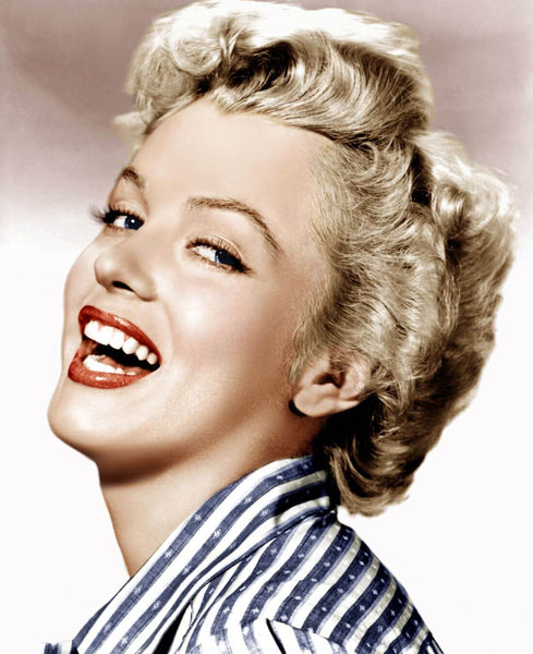 Marilyn Monroe - Hollywood Royalty - Poster - Posters